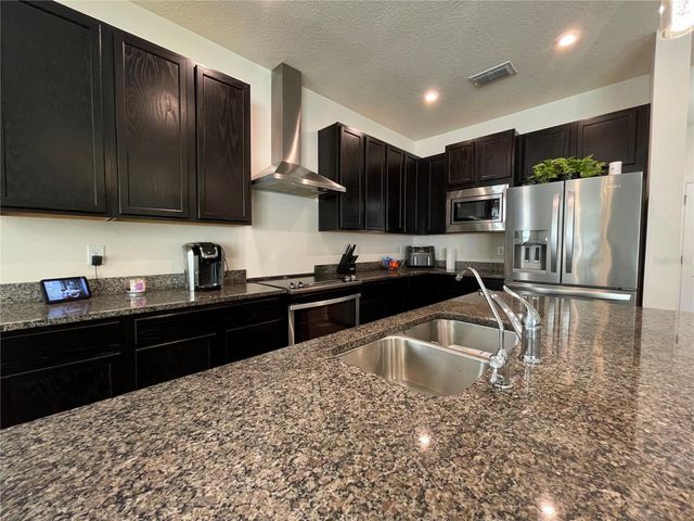 2630 AVIAN LOOP, Kissimmee, FL 34741