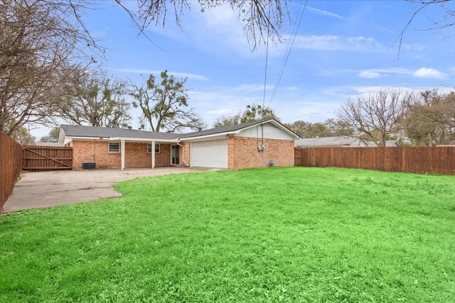 6319 Wiethorn Drive, Waco, TX 76710