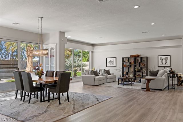 2227 Versailles Court, Henderson, NV 89074