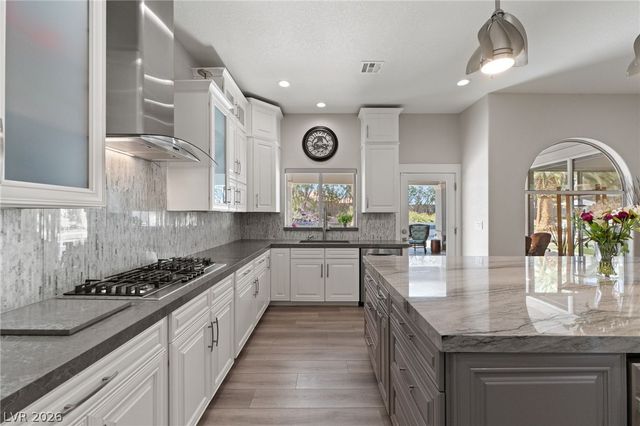 2227 Versailles Court, Henderson, NV 89074