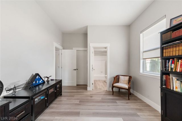 2227 Versailles Court, Henderson, NV 89074
