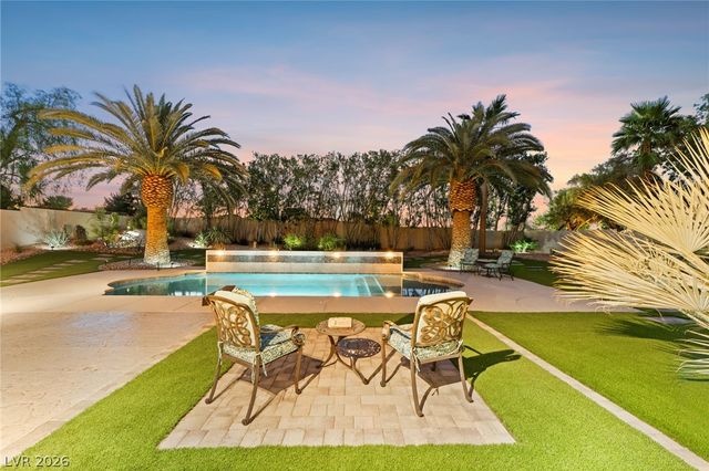2227 Versailles Court, Henderson, NV 89074