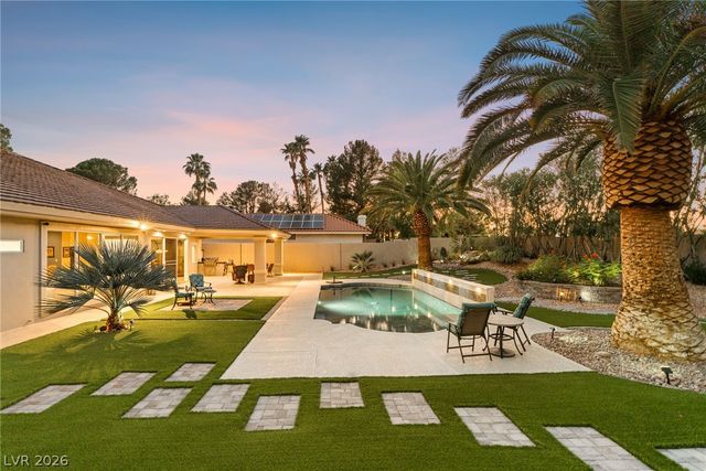 2227 Versailles Court, Henderson, NV 89074
