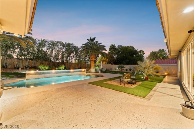 2227 Versailles Court, Henderson, NV 89074