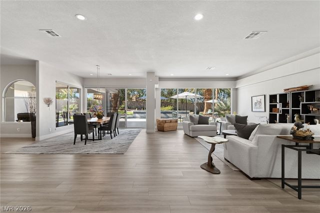 2227 Versailles Court, Henderson, NV 89074