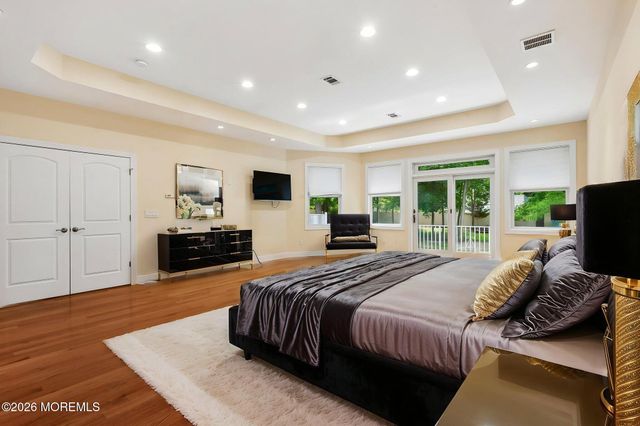 3 Kristin Court, Manalapan, NJ 07726