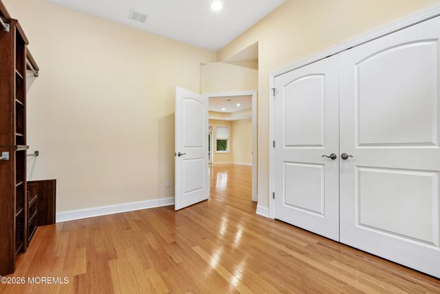 3 Kristin Court, Manalapan, NJ 07726