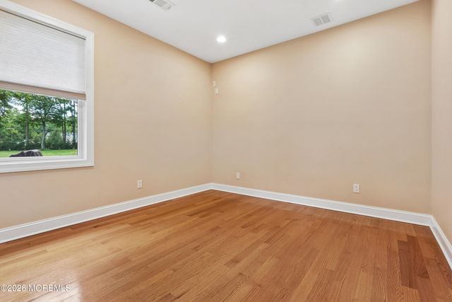 3 Kristin Court, Manalapan, NJ 07726