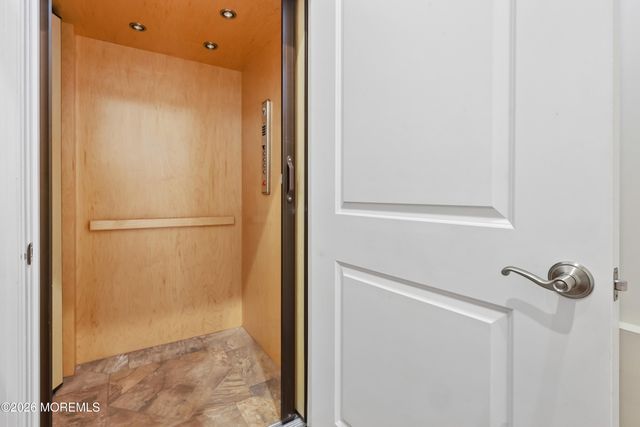 3 Kristin Court, Manalapan, NJ 07726