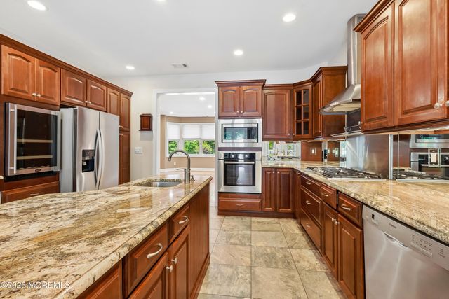 3 Kristin Court, Manalapan, NJ 07726