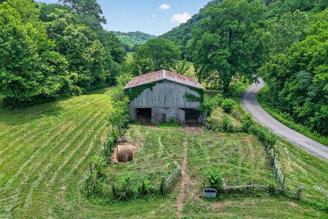 283 Hunting Creek Rd, Whitleyville, TN 38588