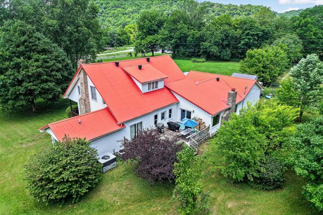 283 Hunting Creek Rd, Whitleyville, TN 38588