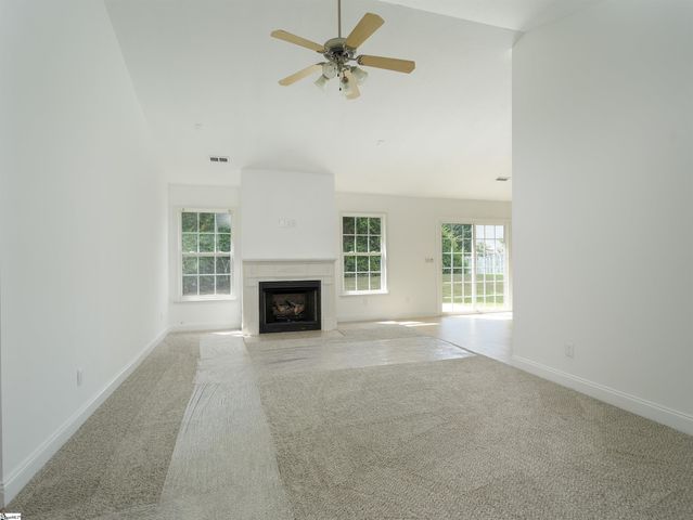 21 Whitethorn Lane, Greenville, SC 29607