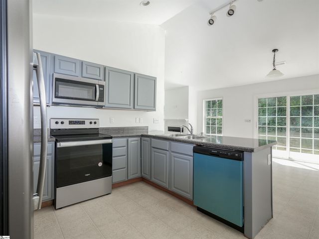 21 Whitethorn Lane, Greenville, SC 29607