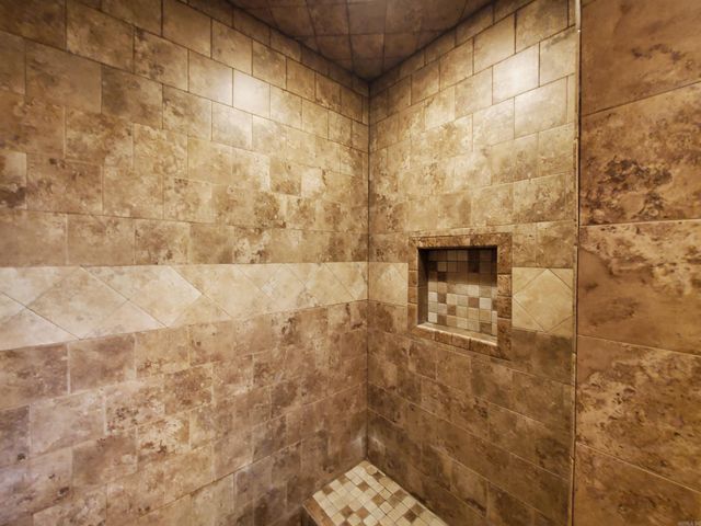 141 S 6th Avenue, Piggott, AR 72454