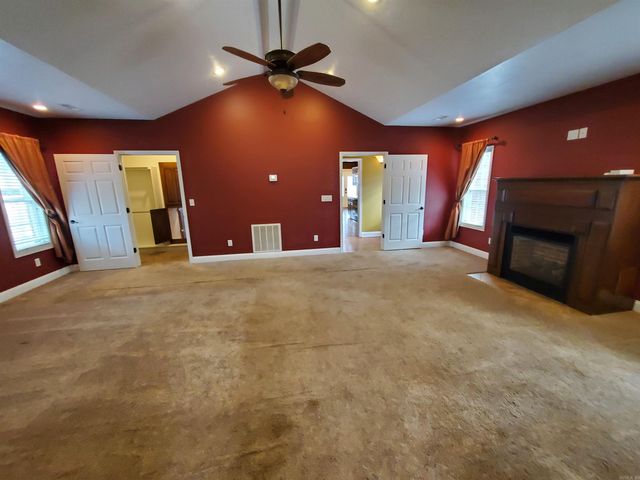 141 S 6th Avenue, Piggott, AR 72454