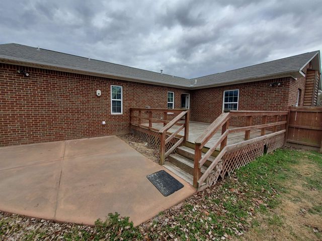 141 S 6th Avenue, Piggott, AR 72454
