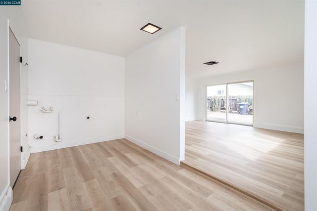 5201 Sky Pkwy, Sacramento, CA 95823