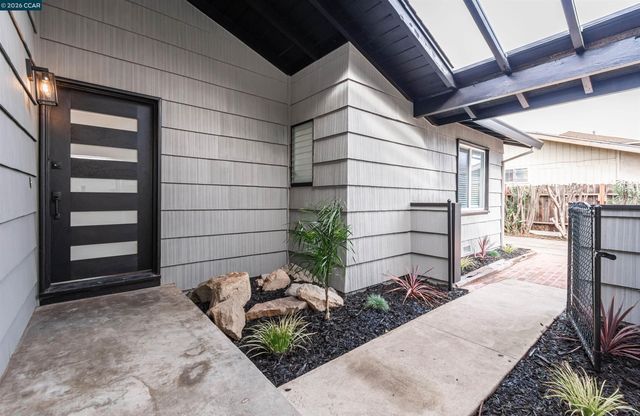 5201 Sky Pkwy, Sacramento, CA 95823