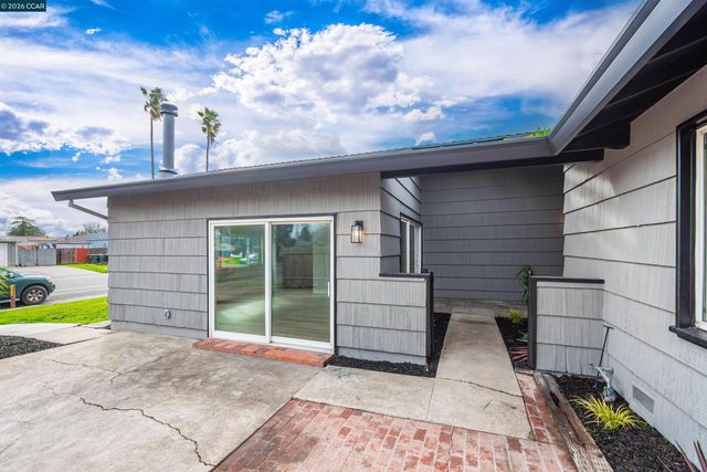 5201 Sky Pkwy, Sacramento, CA 95823