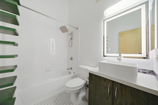 1727 S Indiana Avenue 319, Chicago, IL 60616