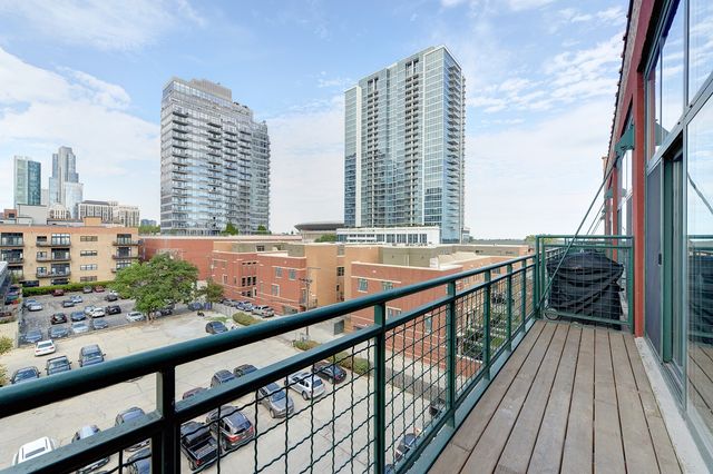 1727 S Indiana Avenue 319, Chicago, IL 60616