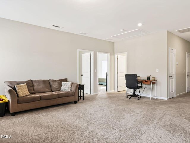 252 Shooting Star Lane, Clayton, NC 27520