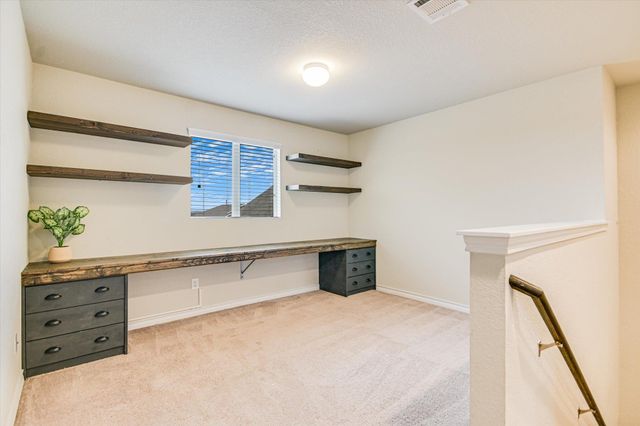 8033 Massa DR, Round Rock, TX 78665