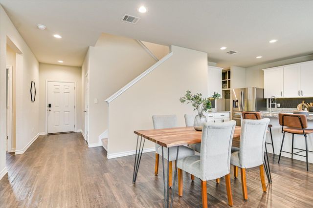 8033 Massa DR, Round Rock, TX 78665