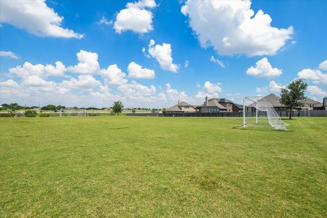 8033 Massa DR, Round Rock, TX 78665