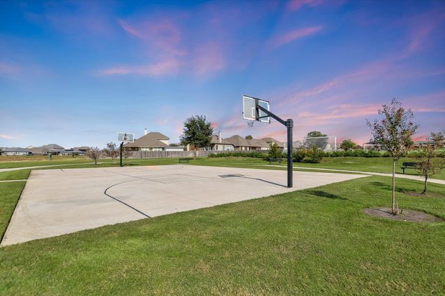 8033 Massa DR, Round Rock, TX 78665