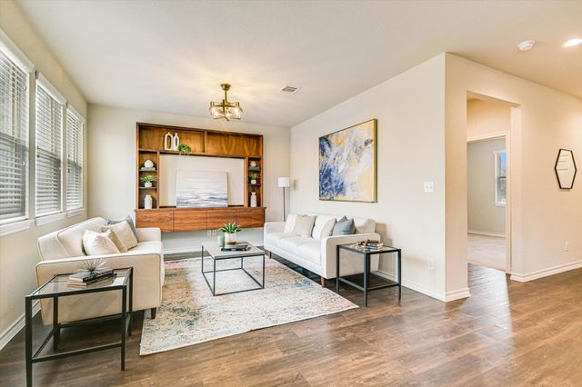 8033 Massa DR, Round Rock, TX 78665