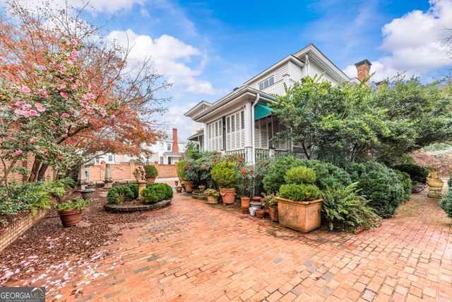 1155 Floyd Street NE, Covington, GA 30014