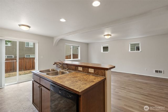 14609 46th Avenue NE, Marysville, WA 98271