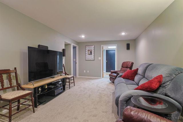 7835 Westwind Lane, Montgomery, OH 45242