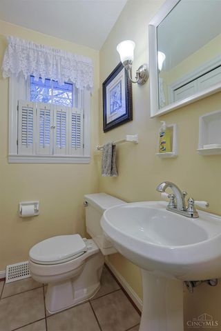 7835 Westwind Lane, Montgomery, OH 45242