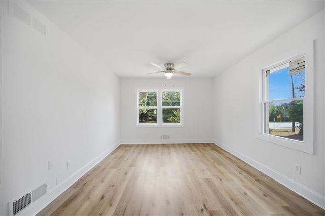 1073 Grayson Parkway, Grayson, GA 30017