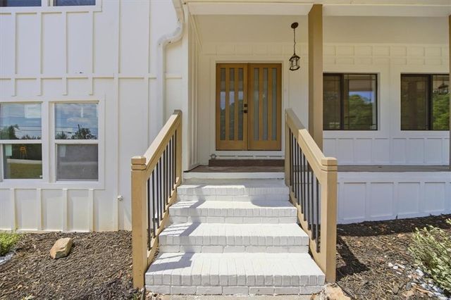 1073 Grayson Parkway, Grayson, GA 30017