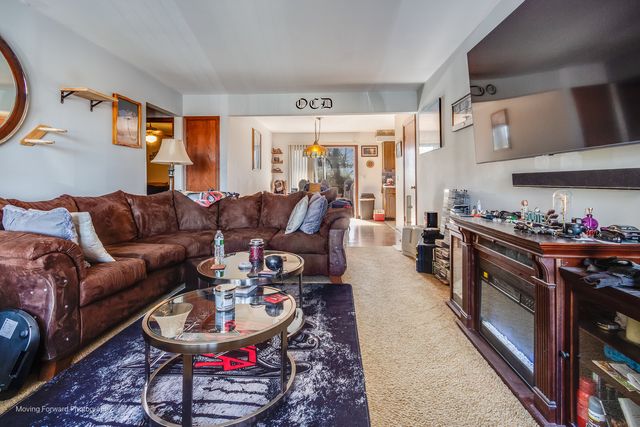 40W791 Big Timber Road, Hampshire, IL 60140