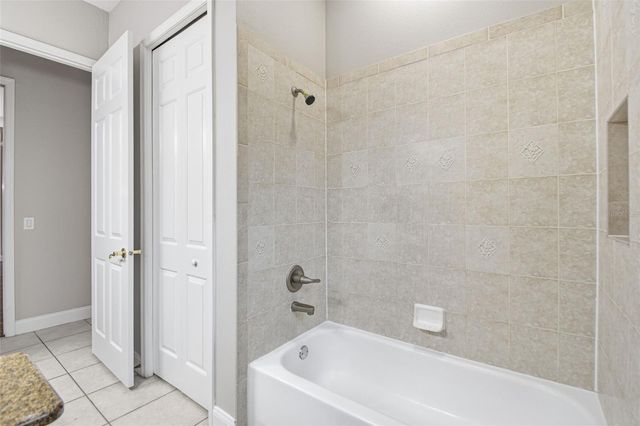 9009 RIVERVIEW DRIVE, Riverview, FL 33578
