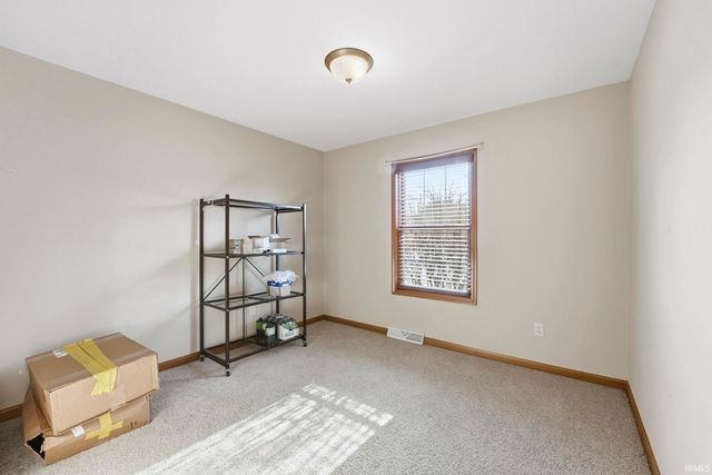 67114 CHADWICK CT, Goshen, IN 46526