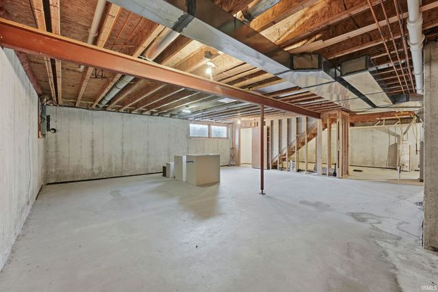 67114 CHADWICK CT, Goshen, IN 46526