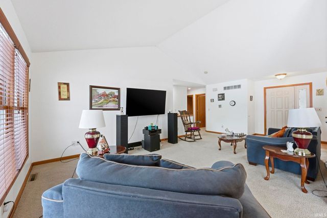 67114 CHADWICK CT, Goshen, IN 46526