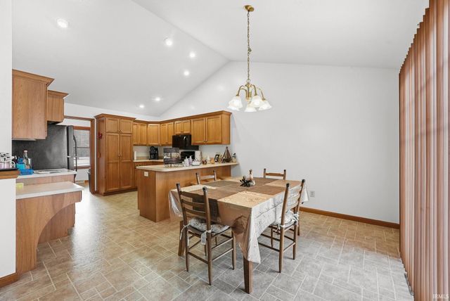 67114 CHADWICK CT, Goshen, IN 46526