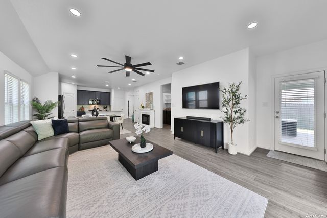 106 Giverny, Boerne, TX 78006