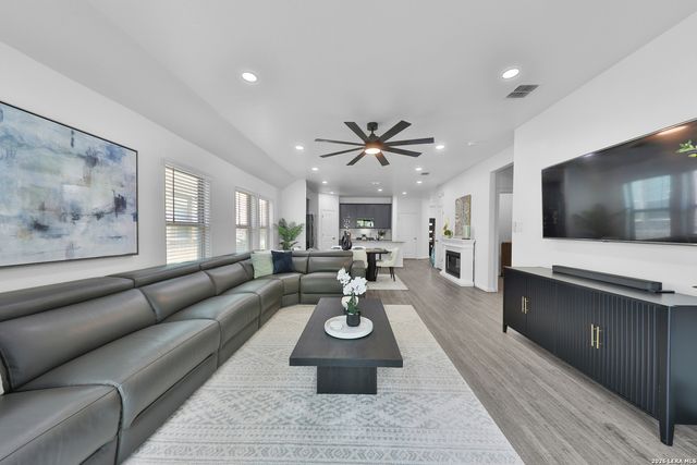 106 Giverny, Boerne, TX 78006