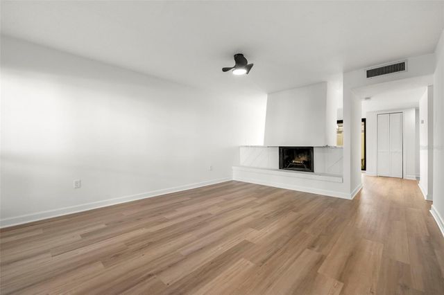 1 WINDRUSH BOULEVARD 19, Indian Rocks Beach, FL 33785