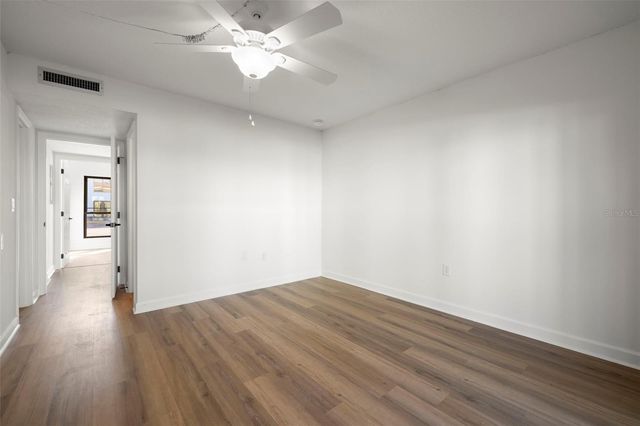 1 WINDRUSH BOULEVARD 19, Indian Rocks Beach, FL 33785