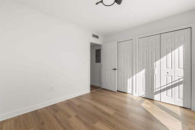 1 WINDRUSH BOULEVARD 19, Indian Rocks Beach, FL 33785