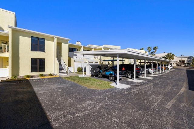 1 WINDRUSH BOULEVARD 19, Indian Rocks Beach, FL 33785